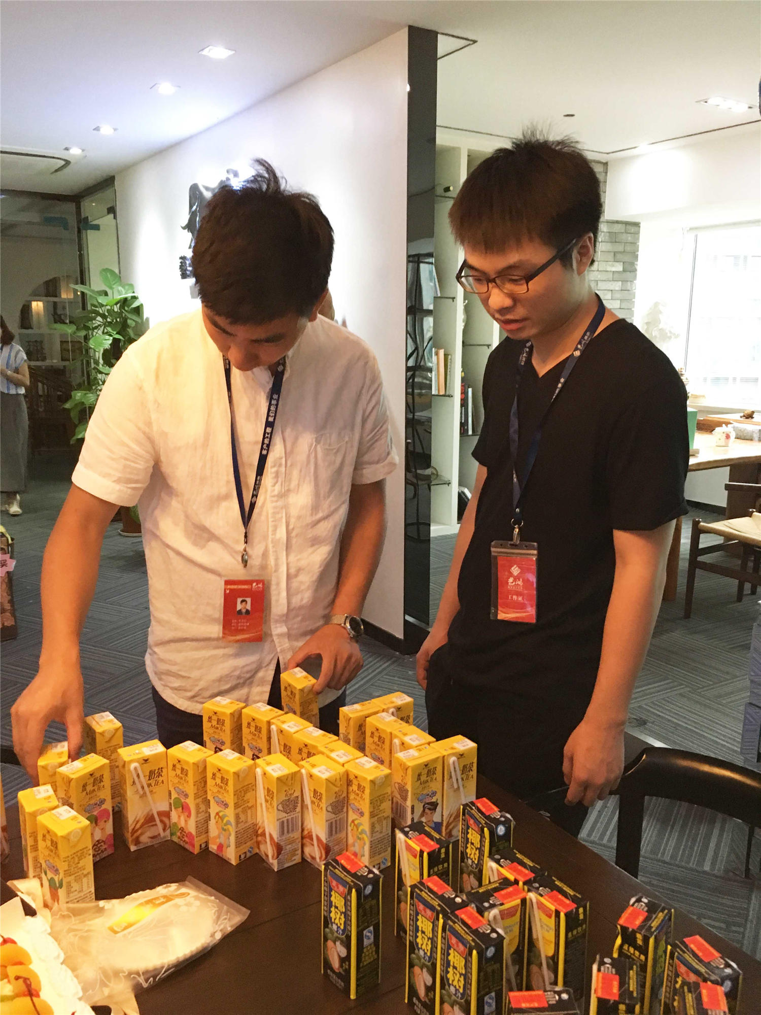 秋意浓,艺鸿情更浓——家人生日会如期举行(图20) 秋意浓,艺鸿情更浓——家人生日会如期举行(图20)