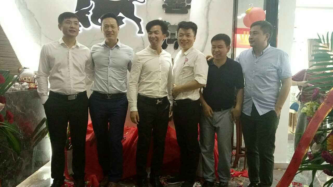 艺鸿装饰湖南长沙分公司盛大开业(图1) 艺鸿装饰湖南长沙分公司盛大开业(图1)